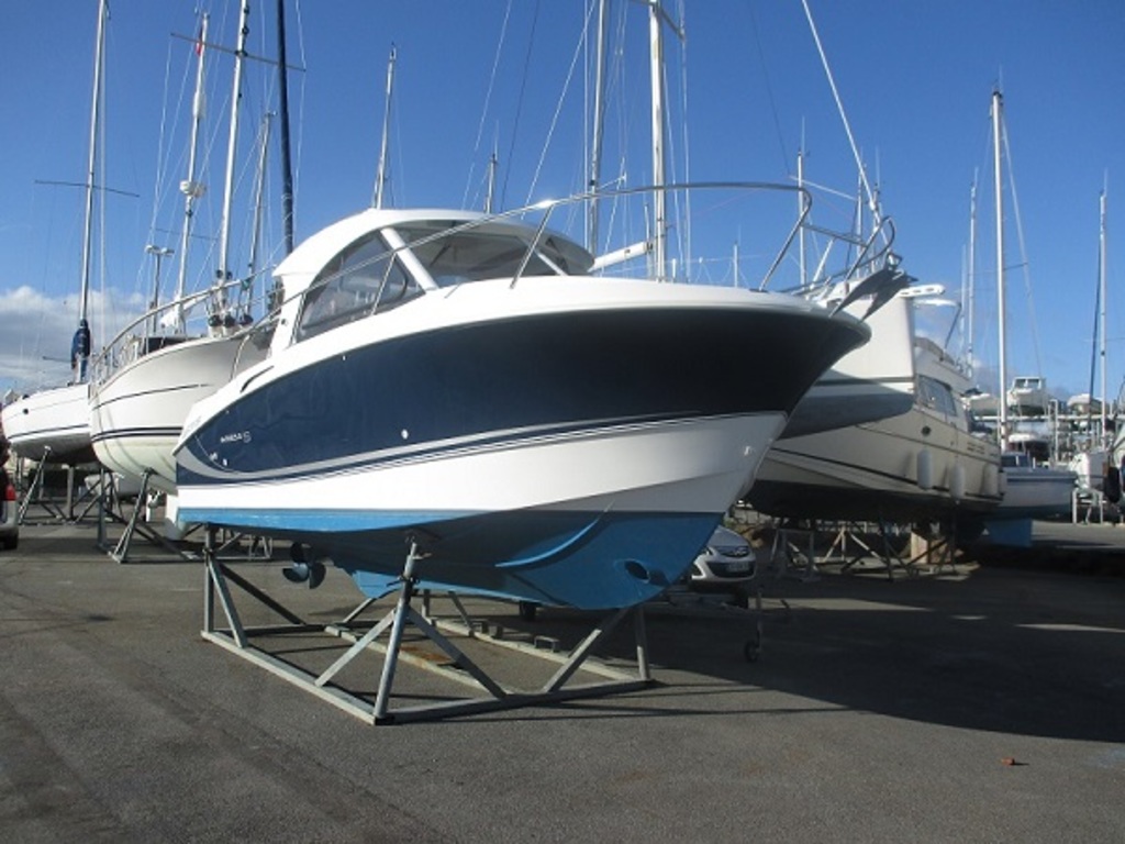 Beneteau Antares 8 S 2012