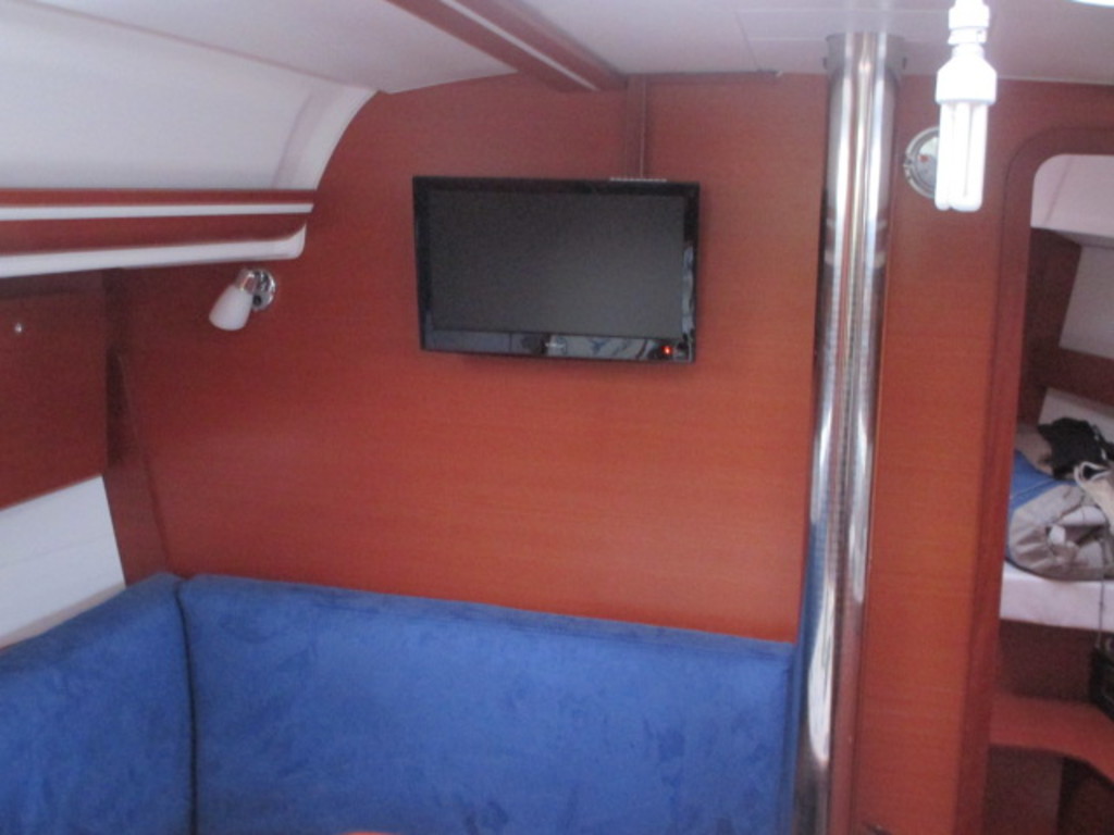 Dufour Dufour 375 2012