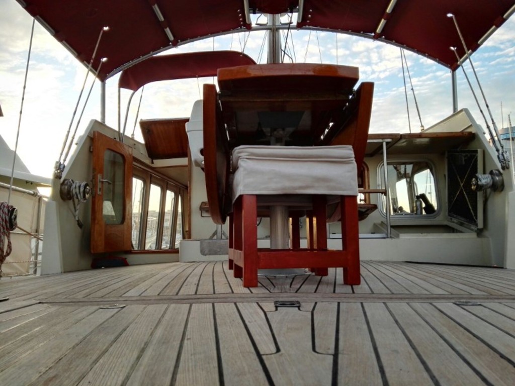 Alm Hollande KETCH ACIER 1992