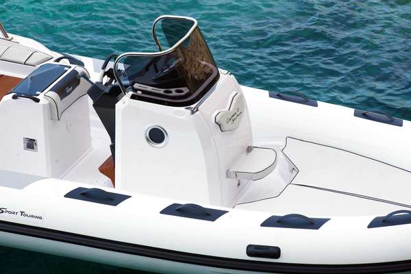 Ranieri Cayman 23 Sport Touring 2018