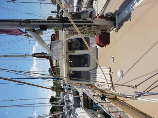 Alm Hollande KETCH ACIER 1992