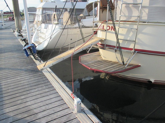Alm Hollande KETCH ACIER 1992